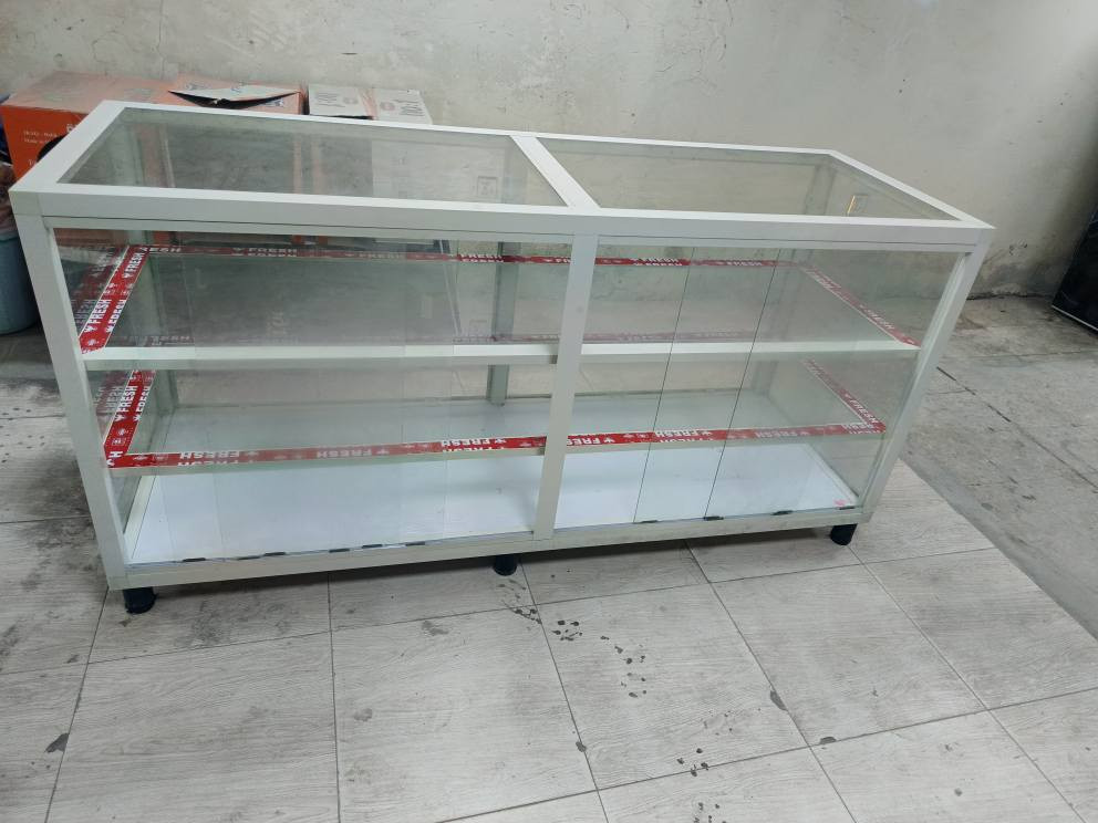 ميز حلويات ياخذ 20 طاولي تزكام الثقيل مستغدم 15 يوم مكاني كوفه عباسيه سعره 400 ‏‪‏‪***********‬‏
