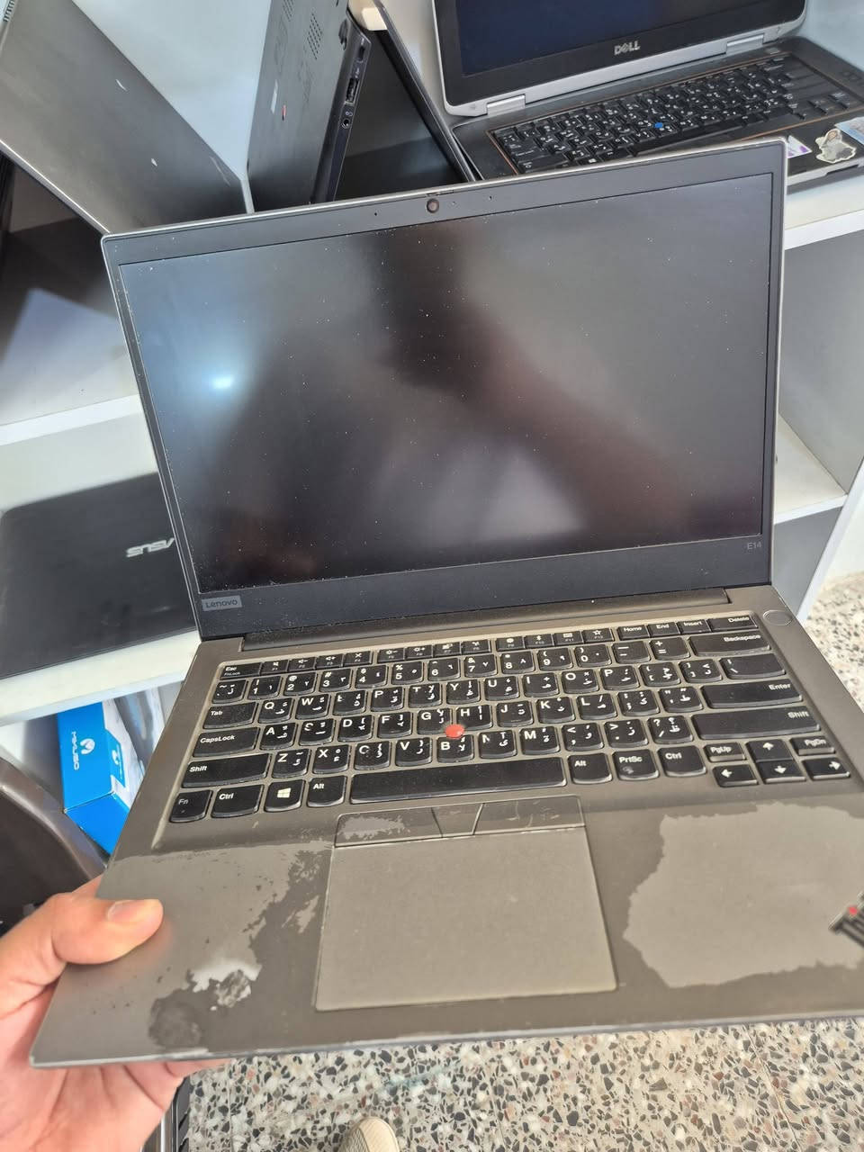 lenovo e14
i7 10th
Ram 8
256ssd
14in
واكع الصبغ مالتهة ب350الف
***********
