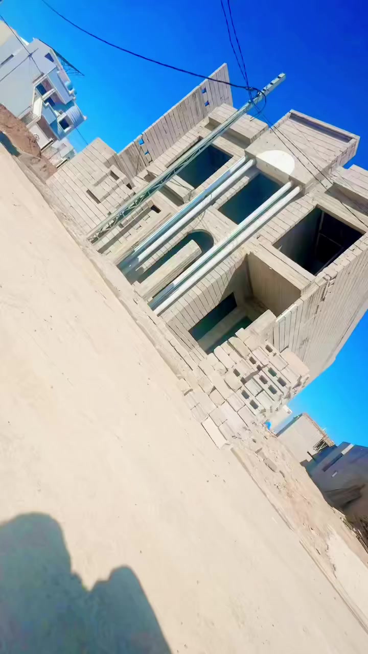 هياكل عدد 2تعليم العالي 
مساحه الوحد 117ونص متر 
وجها 10متر
طابقين 
خدمات كاملة 
4غرف نوم 
2هول 
1استقبال
3تواليت 
2حمام ‭

‭0771 558 2933‬التواصل مكتب القصرالابيض🫡
