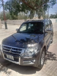 باجيرو • ٢٠١٥ • فول مواصفات