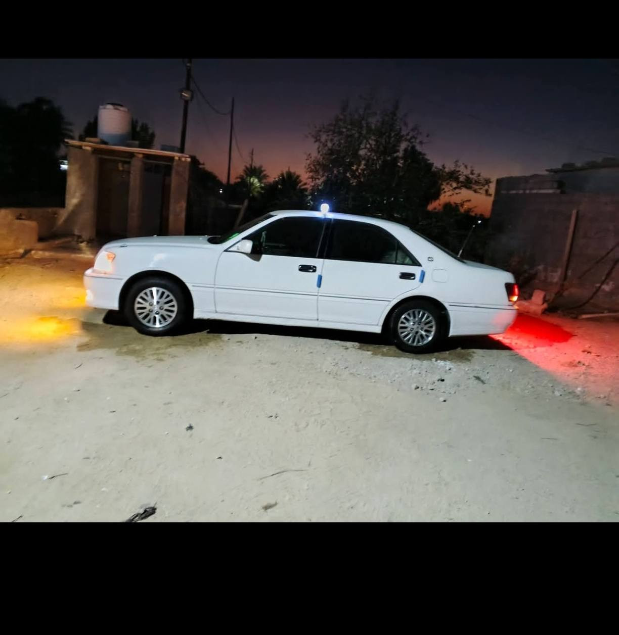 يالله السلام عليكم ملكه كراون موديل
2003وكاله فقط موصفات السياره كرستال اصل

 دكمتين شاصي 71دفيفوره الصغير كير مكينه جدد

حداديه الكداَ م جديده ستوني مسويه

تخم تاير جديد مامطلوب  السعر 72 وبيه مجال

مكفوله من الكص والضربه عده طخه جوملغ الخلفي

الاستفسار الاتصال بل رقم ***********
