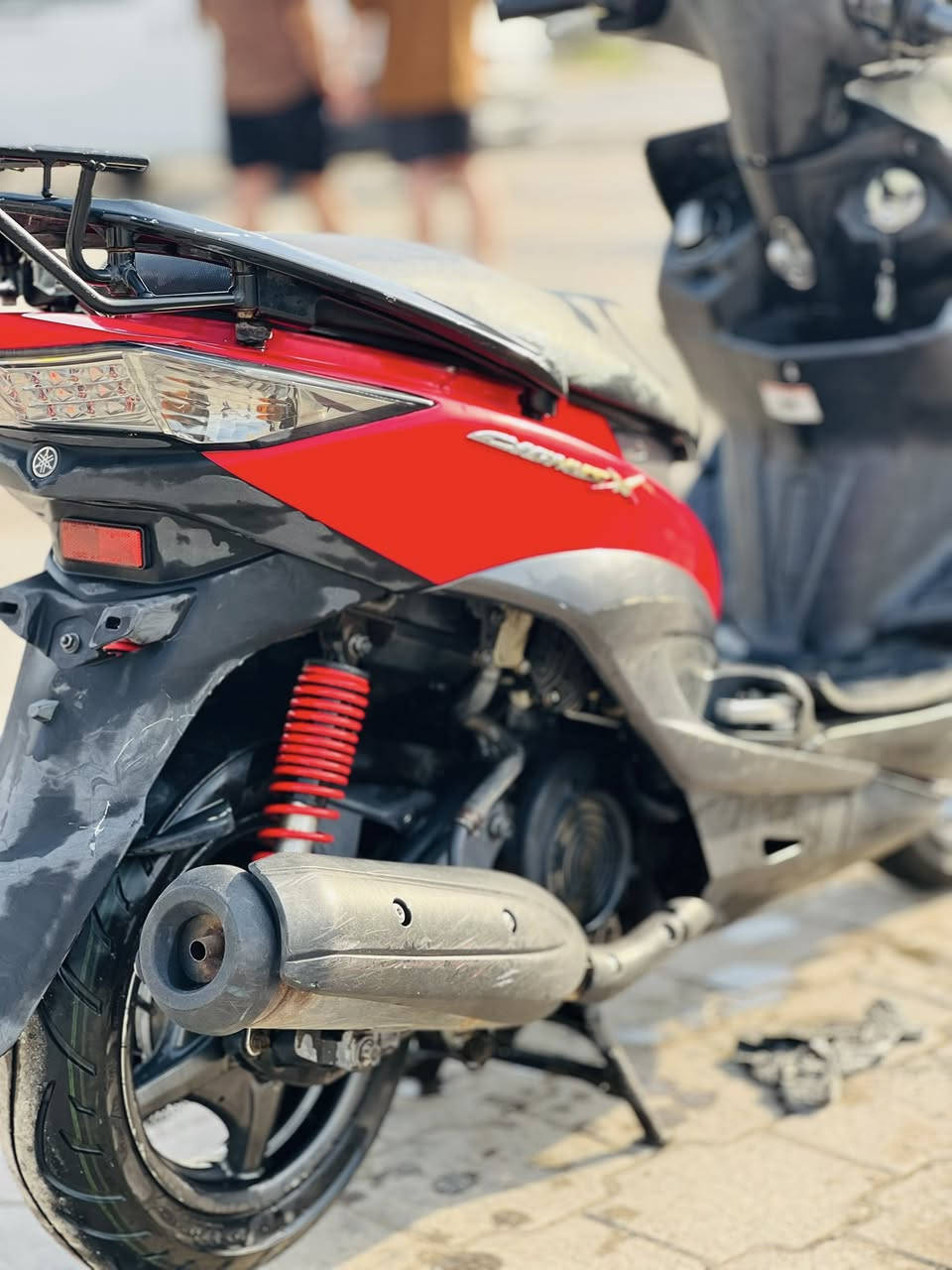 دراجة سكنس لد كفالة عامة من كلشي للبيع او مراوس
 عندي فقط نقوصات بالكفر مثل شخوط مبينات بالصور والباقي كله كفالة 

كلجات جدد تاير خلفي جديد لايت زنون عالي اصلي اشاير جدد 

الدراجة قبق نفخ ياباني ستاند حساس مو كوري

مكاني حي اور 
السعر 1100.   مليون و100

شراي اتصل على هذا رقم ***********
