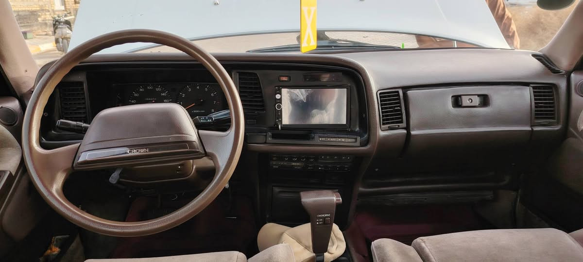 السلام عليكم هارتوب كصيف مديل 1990 السيارة كفالة عامة عدا جاملغ خلفي صبغ والباقي كفالة كص ونقل وضربة وصبغ وشرعيات كير ومكينة ونجي مكفولات حدادية امامية خلفية جديدة دواخل جديدة كشنات كهرباء تخم تاير جديد سيارة جديدة بمعني الكلمة مضمومة جديدة احلا من الصور رقم انبار بسمي تحويل مباشر مكان السيارة واسط دواخل السيارة كارتون شركه بعدهن
السعر 70 وبيهاا مجال حك الجية 
***********
