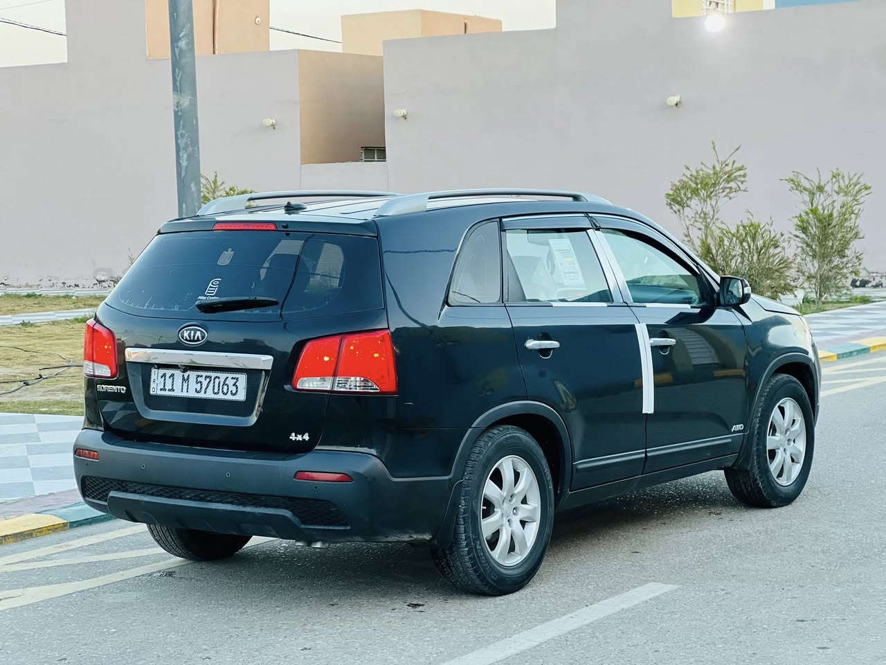 السلام عليكم كيا سورنتو 2012رقم بغداد سنويه ل28سياره جاهزه ماشية 250 مكينه  4سلندر 2400وكير وتبريد  وحداديه وتخم تاير كله جاهز بيها قطعتين بنيد وجاملغ امامي والباقي كفاله السعر 117 وبيها مجال مكاني بابل للاستفسار￼***********
