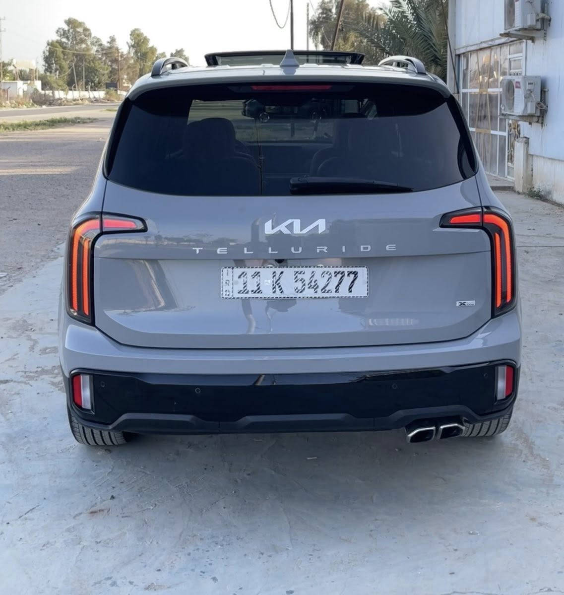 السلام عليكم 
كيا تولرايد 2024 فول موصفات SX 1/1
محرك 6  3800
ماشيه 21 الف
الضرر بنيد فقط
السيارة جاهزه من كلشي دينار  ما تصرف عليه
رقم بغداد شهداء
***********
