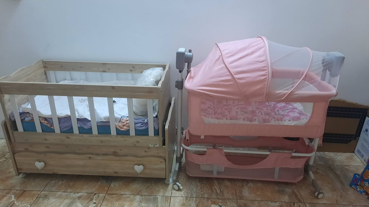 كاروك كهربائي للبيع سعر ١٢٠
كاروك عادي ب٨٠ 

كرسي طفل مال سيارة او تخم ب١٠ 

راوتر مع ملحقاتة ب٣٥ 

للاستفسار ***********
بعقوبة التحرير الفلكة الاخيرة
