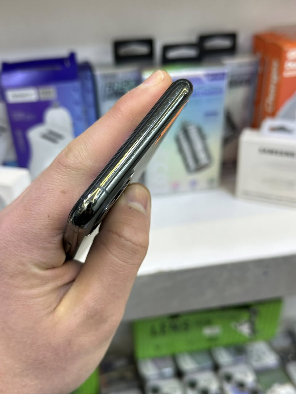 بسم الله الرحمن الرحيم
.
ايفون 11 pro max 
.
الذاكرة 512G  💥
.
البطارية 86 🔋شرط لا مصعد ولا مبدل 
.
نضافة الجهاز 95% 
.
ملاحضه : الجهاز مستبدل شاشة أصلي وكالة مال تفليش شرط روح افحص بالموصل كلها 
.
علق تم يصلك السعر خاص 
.
العنوان موصل حي سومر 
***********
