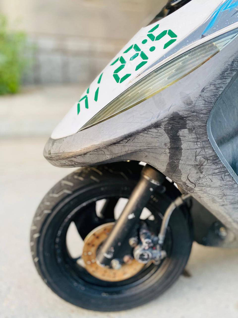 السلام عليكم 
ماكس عدله دراجه نضيفه ومابيها نقص
لايت امامي خلفي سلف اشاير كلها شغاله 
دراجه نكره شلعه ومشي 50 بلاد 
اينقص مابيها 
مكاني ناصريه مركز 
رقمي ‭(‭٠٧٨٢ ٧٧٤ ١٨٢٥‬)
