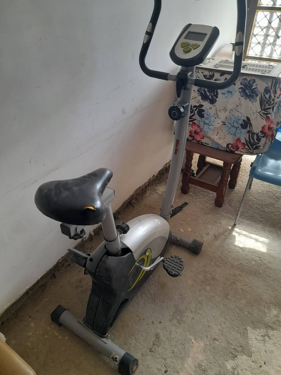 سلام عليكم
جهاز رياضي للبيع مستعمل (شبه جديد) 
مكاني بغداد 
سعر خاص


**إذا كنت صاحب هذا الإعلان وتريد حذفه لأي سبب، رجاءا أرسل رسالة إلى الدعم الفني**