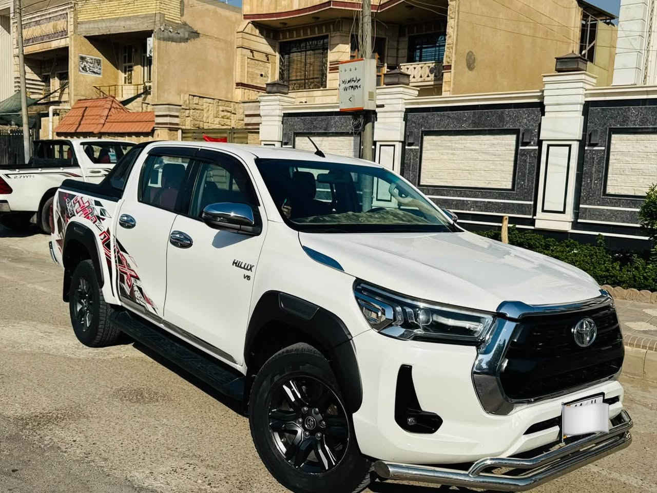 السلام عليكم  تويوتا هايلوكس TRD 2021 فول كفاله عامه رقم بغداد بسمي هزه جديده رقم جديد دولي

السعر 294$

هاتف /***********

🔴النوع TRD 
🔴رقم بغداد بأسمي 
🔴عداد السرعه 98km 
🔴محرك 6سلندر 
🔴فور ويل 4x4
🔴مثبت سرعه 
🔴تبريد قطعتين ❄️ 
🔴تخم تاير جديد 2026🛞🛞🛞🛞
🔴حدادية الصدر جديده 
🔴كامره خلفيه 
🔴كشنات تبريد ❄️
