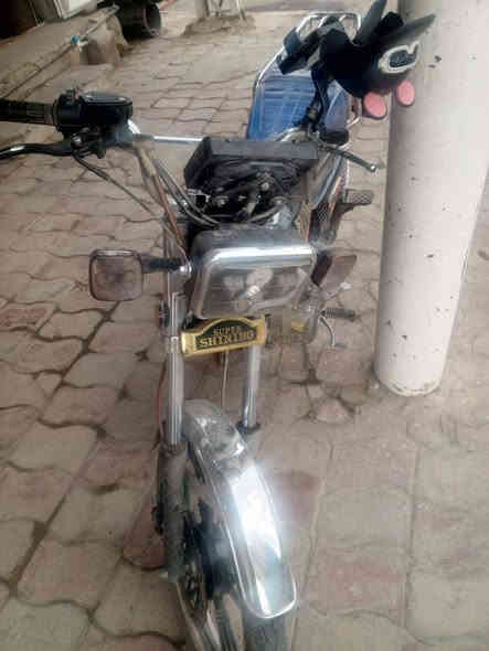 مكلف بل نشر شاينك 24 مكفوله
باقي التفاصيل اتصل رقم صاحب الدراجه ***********
