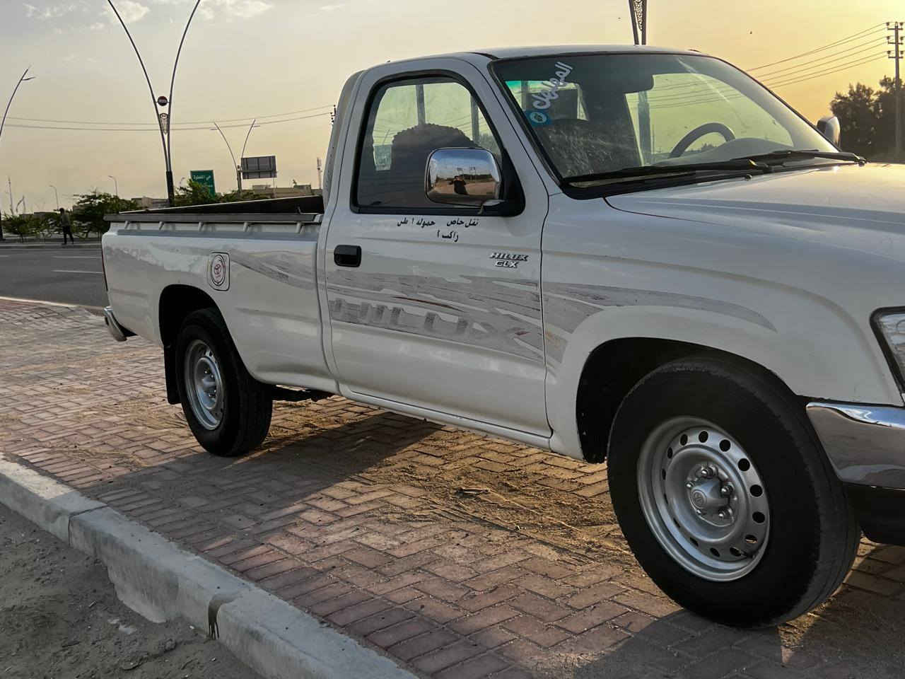 السلام عليكم بيكم جمره للبيع  تك  5 حلقات كفاله عامه رقم بصره بسمي سنويه جديده رقم جديد سياره مابيها اي نقص محرك وكير مكفولات اكسن مكفول حداد جديد تخم تايرات جدد سياره جديده شاصي مكفول تبريد شقال سياره اي نقص مابيها إلعنوان البصره انتصل ***********
