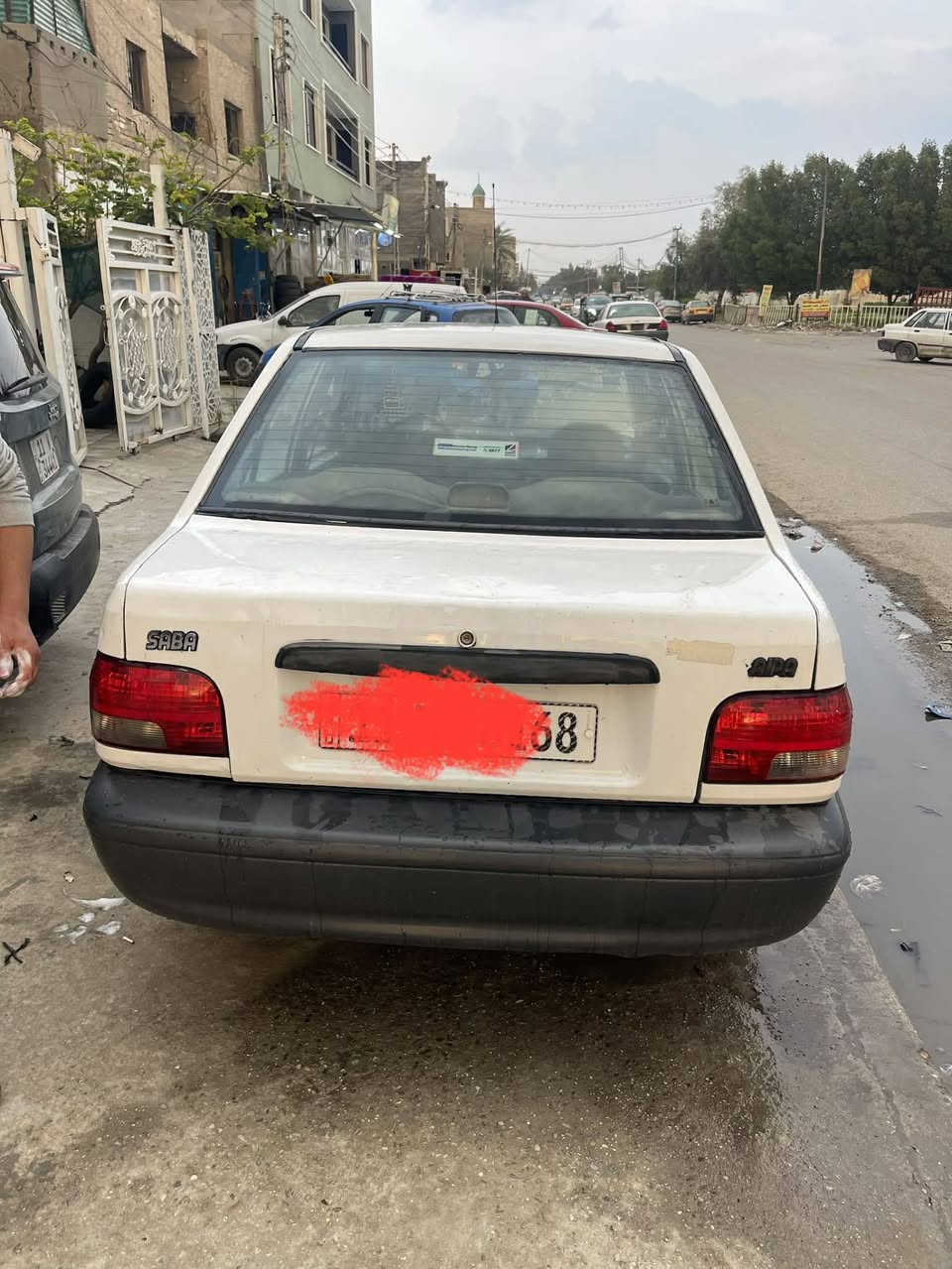 سلام عليكم سايبا بيضه خصوصي  موديل ٢٠١٠ سياره 
كير و مكينه و تبريد وشواصي مكفولات خير من الله  تخم تاير جديد صدر جديد  باسمي السياره شرط التحويل رقم حلو وهزه جديده مكان  السياره بغداد الشعب حي سومر ***********
