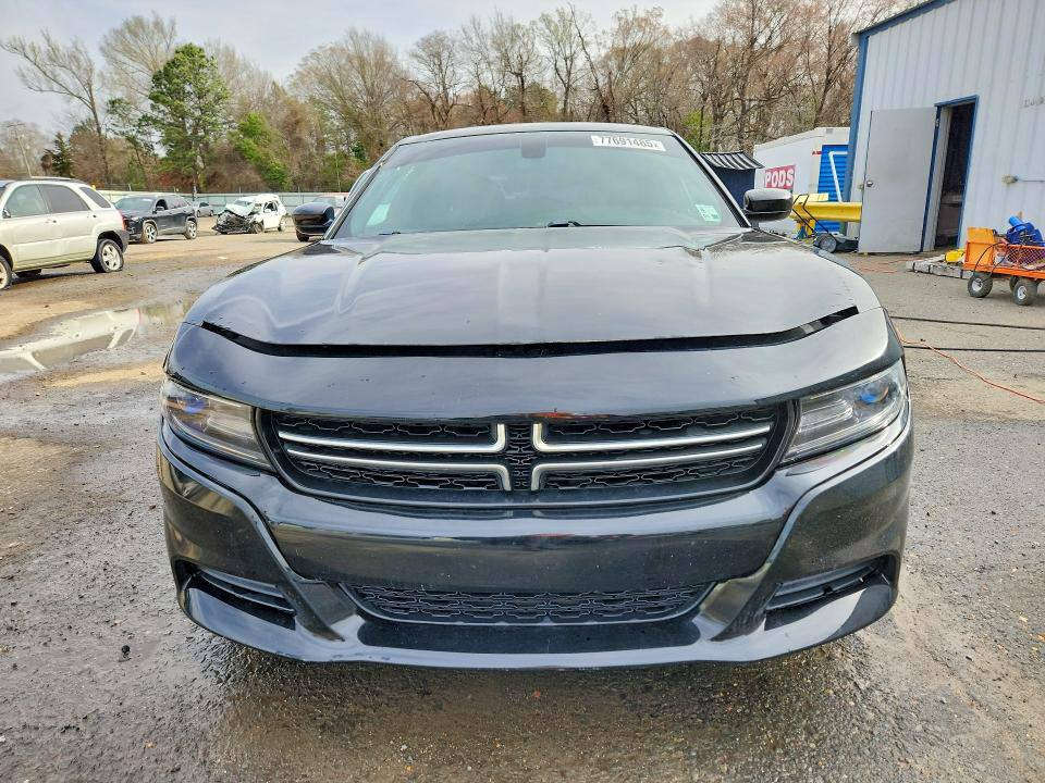 سلام عليكم جارجر البيع موديل 16 رقم بصره دولي سياره مكينه كير حداديه جديد  سياره قطعه وحده بدله جاملخ امامي اليمن  سنويه 30 هزه جديده سياره جاهزه ***********
