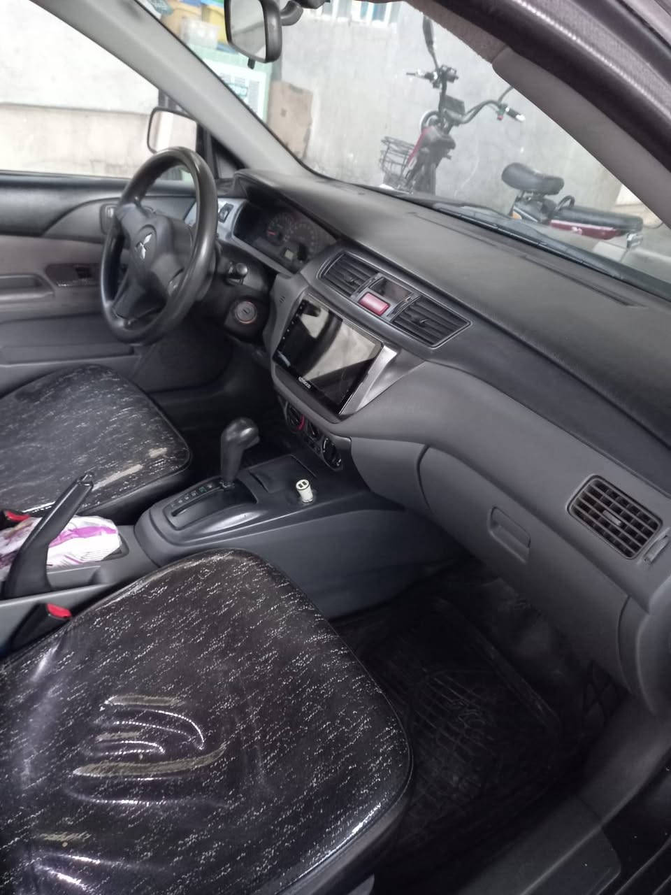 لانسر ٢٠٠٩ رقم سليمانية محرك ١٥٠٠ تبريد تدفئة شغال كامرة وشاشة بيها قطع مصبوغة ابيع حزام .. السعر٧٢ مكان السيارة ديالى جلولاء ***********
