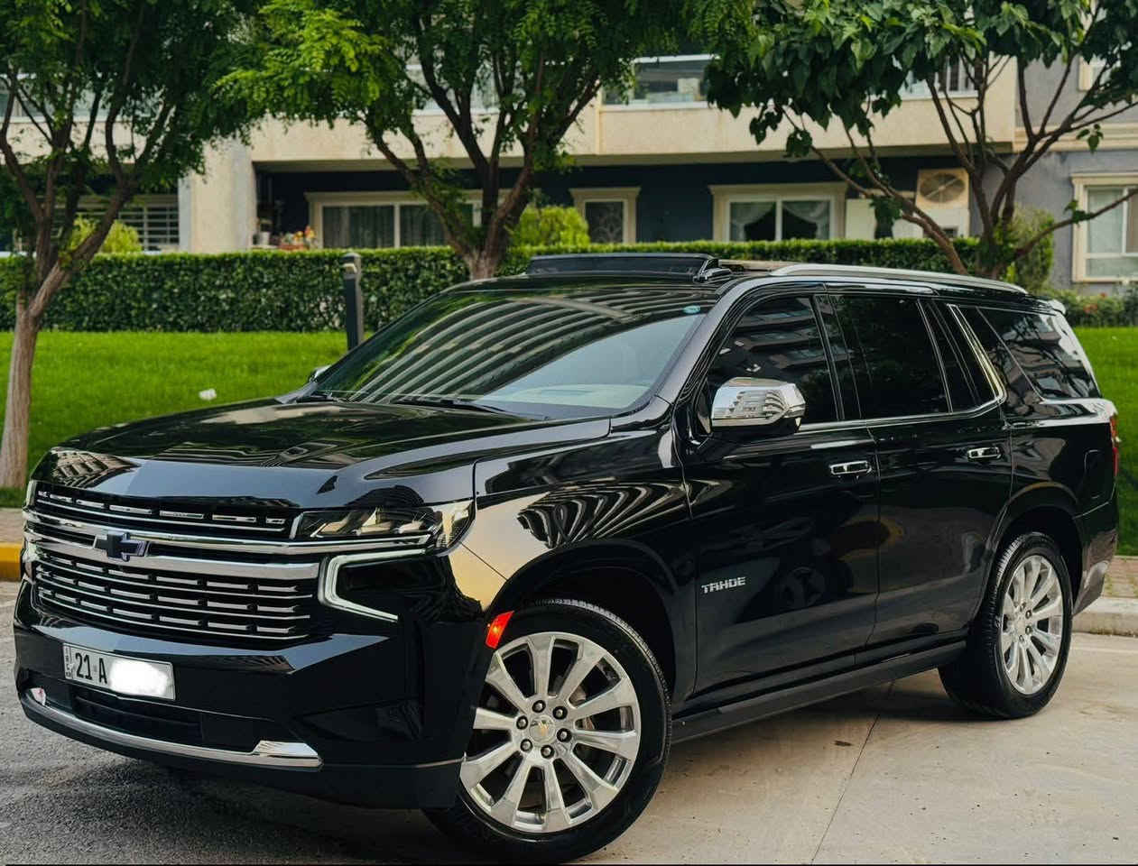 تاهو بريمير 2022 وكالة المنصور
‏‎علامه سوده فول فول مواصفات جگات

‏‎الموديل : 2022 ( خليجي )

‏‎اللون : اسود 

ماشييه 90 كم حقيقي كل غراض بلادي موجود

‏‎جكات كهرباء

‏‎ جكات تصعد وتنزل 

‏‎اربع كامرات

‏‎حجم المحرك : 5300 Cc

‏‎عدد الاسطوانات : 8 اسطوانات ( 8 سلندر )

‏‎المواصفات : 

‏‎* سقف بانوراما 

‏‎* المقاعد كهربائية تدفئة و تبريد

‏‎* مقصوره الركاب من الجلد الفاخر + خشب ملكي 

‏‎* شاحن وايرلس لاسلكي

‏‎* نظام الرؤيه : 5 كامرات رؤيه شامله ( BIRD VIEW )

‏‎* نظام التعليق مستقل

‏‎* كشنات ميموري خزن

‏‎* نظام الصوت BOSE سماعات عدد 10

‏‎* دوسات كهرباء + اناره LED

‏‎* نظام سحب مقطوره تحكم كامل + كامرة لرؤية المطوره

‏‎* داتا شو

‏‎* تشغيل بعد 

‏‎* 5 بصمات 

‏‎* تحديد مسار 

‏‎* لد امامي 

‏‎*مري شفط 

‏‎* 4 كامرات 360 درجه 

‏‎* رادار 

‏‎* جنطه ذكيه بلقدم تنفتح وتنسد 

‏‎* ويل كروم 22 حجم وعليها تخم تاير 

‏‎* شاشات خلفيه 

‏‎* جميع الكشنات كهرباء

‏‎* كشنات تدفئه تبريد 

‏‎* دوسات شفط 

‏‎* شاحن واير ليس

‏‎* ثلاجه 

‏‎* جميع المقاعد يوجد مخارج يوبي اس 

‏‎مكان :ديالى 🍊 

مكفول بدون صبغ بدون بارد

جديده  كلش الله 

رقم صاحب سيارة ***********
