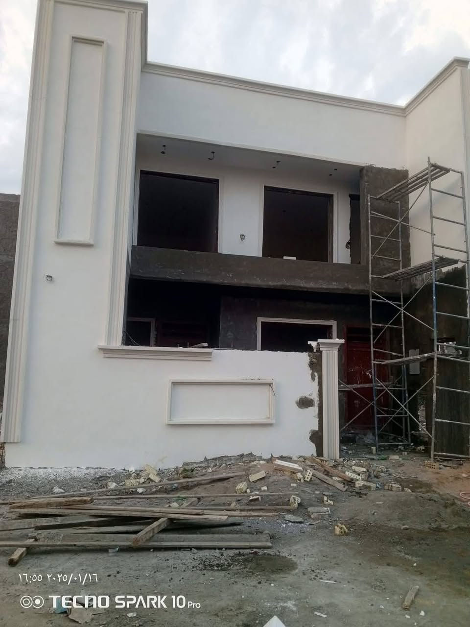 اسلام عليكم ورحمة الله وبركاته 
خلفه متفرغ حالين لبخ نثرطلس ديكورات واجهات ***********
