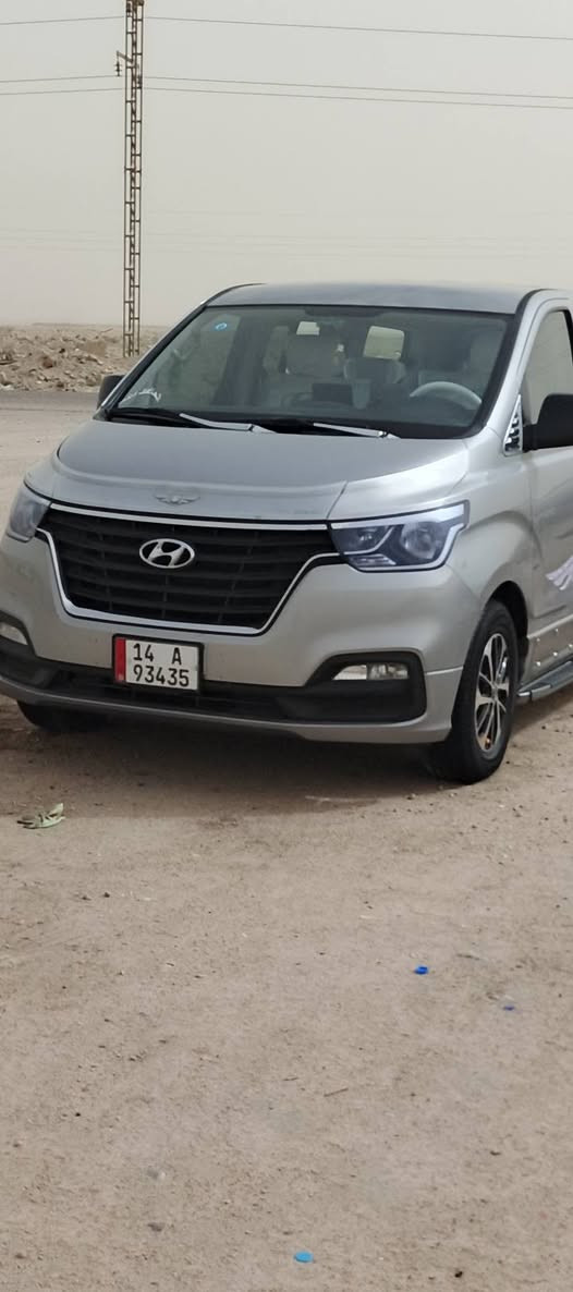 سلام عليكم شباب ستاركس لبيع مديل 2023 معلايه سياره جديده وكامله ما ناقصه برقي بيع هيه وخطه باقي تفاصيل نتصل وخادم وهاذه رقمي ***********
