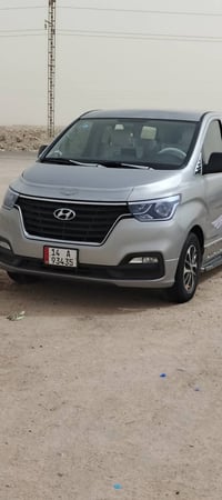 شباب ستاركس لبيع مديل 2023 معلايه سياره جديده وكامله ما ناقصه برقي بيع...