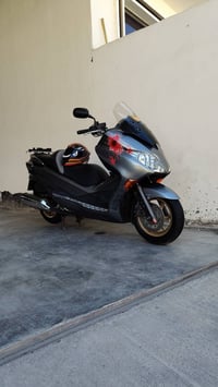 010MF • بحالة الوكاله • نظام ABS