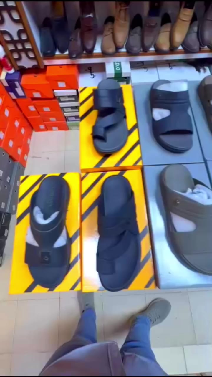 راحة قدمك.. بضمان
وفرنا لك شحاطة من ماركة(YAMONY) ماستر بقاعده مرنة وفرش ميموري فوم لراحة تدوم طوال اليوم.

! 🚚
​📏 المقاسات: 40-41 - 42 - 43 - 44 - 45
🎨 الألوان: (أسود - بيجي - رصاصي)
​📍 للحجز: أرسل (القياس + العنوان + الهاتف)


**إذا كنت صاحب هذا الإعلان وتريد حذفه لأي سبب، رجاءا أرسل رسالة إلى الدعم الفني**