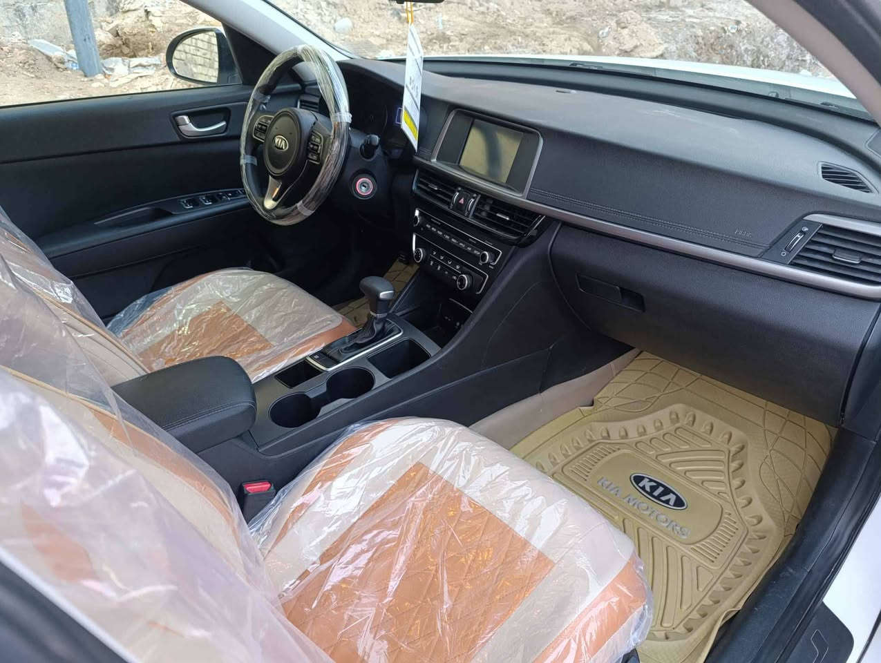 السلام عليكم 
اوبتما 2018 رقم ذي قار وارد امريكي ماشية 89 ألف فقط سيارة جديدة كارتون
المواصفات : 
رادار امامي / تحديد مسار / رادار جانبي / لدات / شاشة كبيرة / كامرة دوارة / ٣ انظمة قيادة / كروس سرعة / شاشة اعطال / مانع انزلاق / مكينة ٢٤٠٠ / بلوتوث / اواكس 
#مكاني ناصرية/
#بيع او مرواس 
#سنوية جديده
#رقم دولي الجديد 
#ذي قار بسمي

***********
