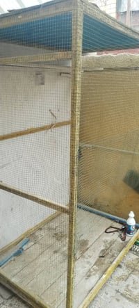 قفص للبيع في حي العامل السوك الاخير السعر ٥٠ او بي مجال ٠٧٧٣٤٣٣١٠٢٠