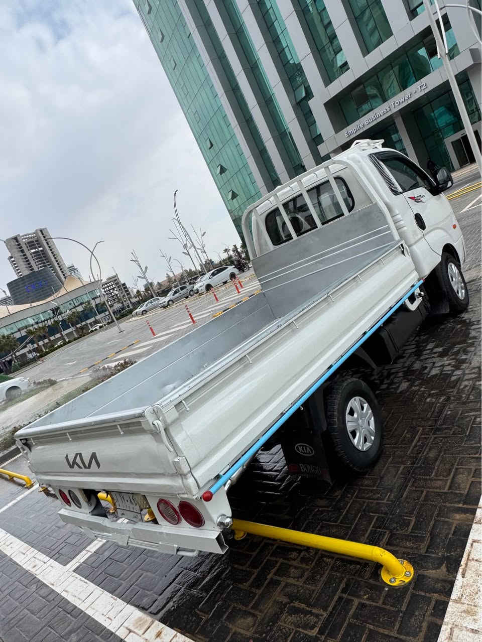 سلاؤ وريز بؤ فروشتن كيا 3000 هزار  مچينه كوره 
براوه موديل 2010 رقم دوبارة  سنوي بلاستيك 
ناؤنيشان هولير  ***********  ☎️ أربيل, العراق
