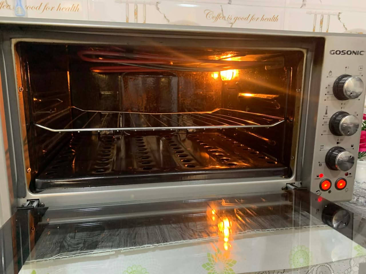 البيع اوفن شغال السعر 65 عنوان موصل حي صدام تصال عل رقم 0776 087 4366 اسيا
