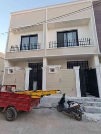 داران للبيع 50م طابقين بناء طابوق فول مواصفات من كل شي  حي الفرات مجاو...