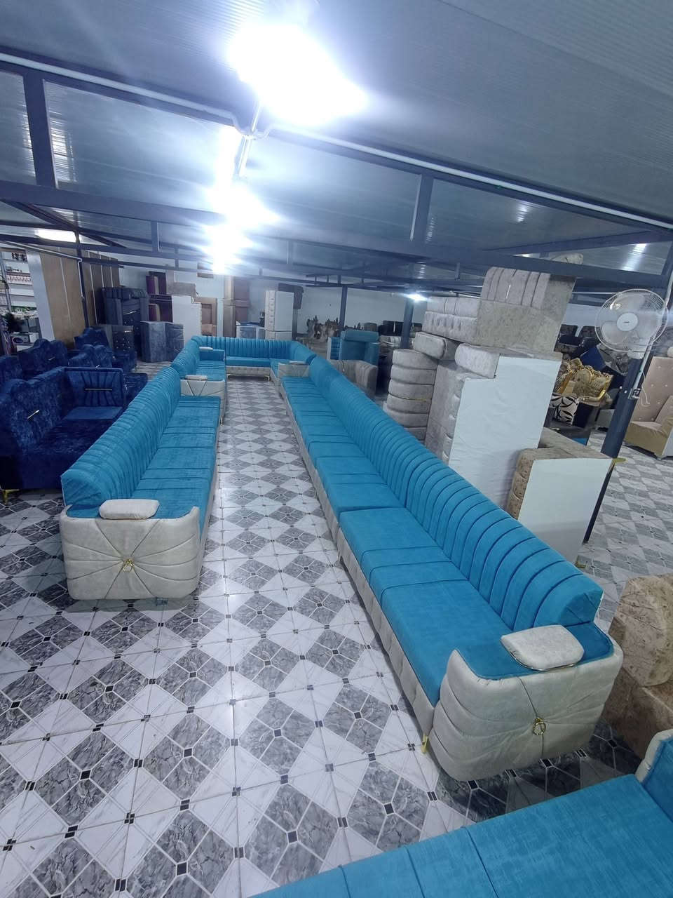 ديوان قنفات 
40متر 
تخم ديوان للبيع جديد
لون تركوازي
شغل مرتب
بيع او مراوس اوتبدل 
رجل حديد تركي 
شغل بلاويد اسود تفتح الاقماش وشوف الخشب 
يوجد قياسات اكو 6اونص
او 14كتر
او 20كتر
او 26متر 
اتعهد بالتخم بعد الاتفاق ونصبه بالبيت اي شي زايد او ناقص
اتحمله انه شخصيا 
تدلل اتصل او راسلني 
بيع او مراوس اوتبديل 
لعلم اذا عندك تخم مستخدم نشتري 
اوجلسه عربيه
متواجدين يومياً 
عنواني ناصرية الغراف طريق ال سهلان منطقه العميرات 
واتساب ***********
علاء للباله والمواد المستعمله***********
