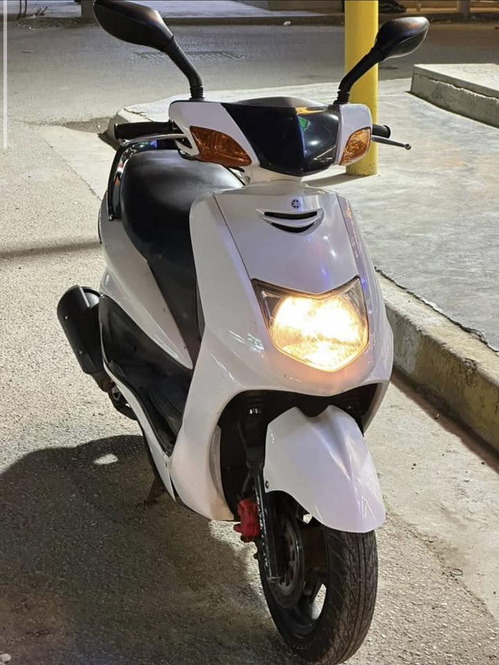 السلام عليكم سكنس ياباني ستان كهرباء دراجه امرتبه وخير من الله لون ابيضّ دراجه نضيفه مكاني الشعب رقم تليفون ***********
سعرها 650 وبيها مجال للشراي
