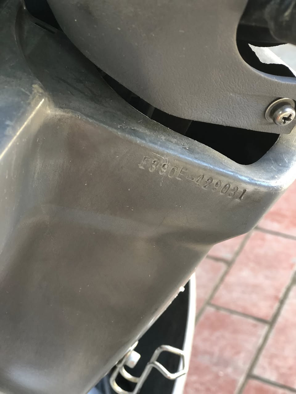 داخل بوليس للبيع هوه ولكفرات كاملات السعرمالتهن١٧٥ مابيهن نقص الستفسار علا هاذه الرقم ***********مكاني كربلاء طوريج
