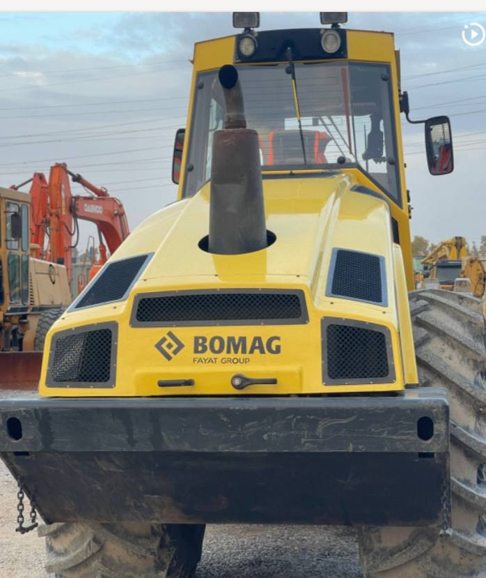 سلام عليكم حادلة بوماك موديل 2009DHفول عادي رقم أربيل كامل و مكفول من محرك و بمات هزاز درام حجم 213 (***********)(***********
