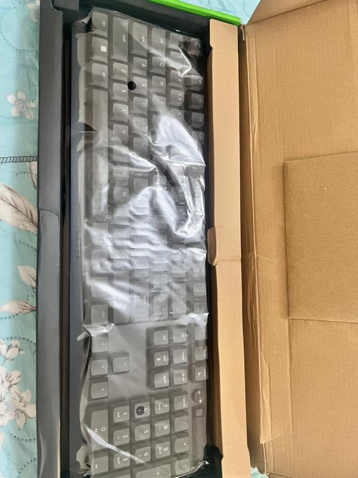 كيبورد من شركة azer DeathStalker V2 Pro للبيع للاستفسار الاتصال على هذا مراسلة الرقم ***********
