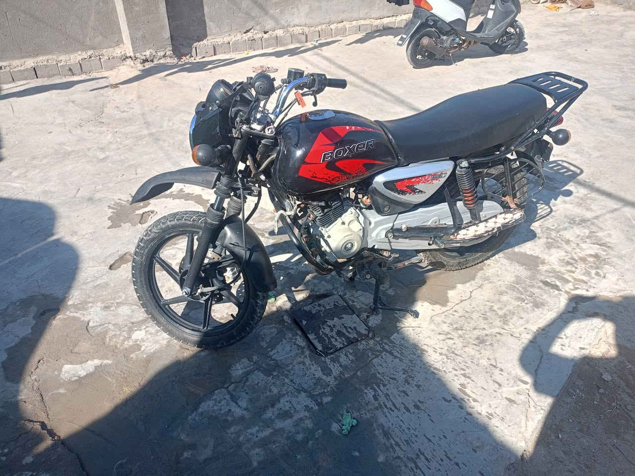 دراجه بوسكر للبيع أوراق كامله نضيفه دراجه ما مفتوحه السعر مليون و300 الستفسار على هاذ الرقم***********
