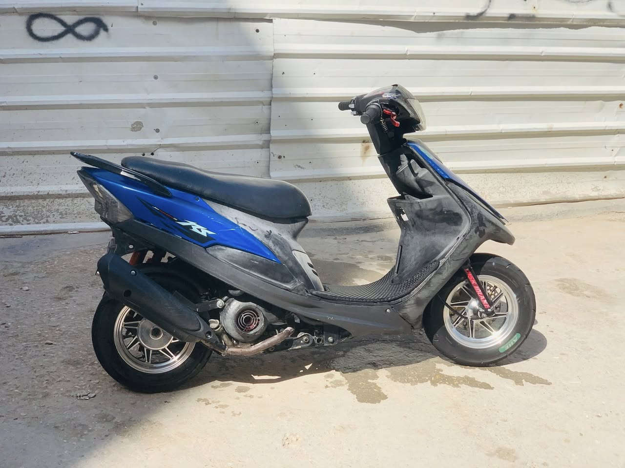 ماكس عدلة ما مفتوحه كلجات رياضي  دواخل ختم واحد كفرات فقط تجاري  صالنصة اف ام ويالة نجمة دراجة تقفل ٩٥ سعر ٦٥٠ مكاني كربلاء شارع ابو طالب 
***********
