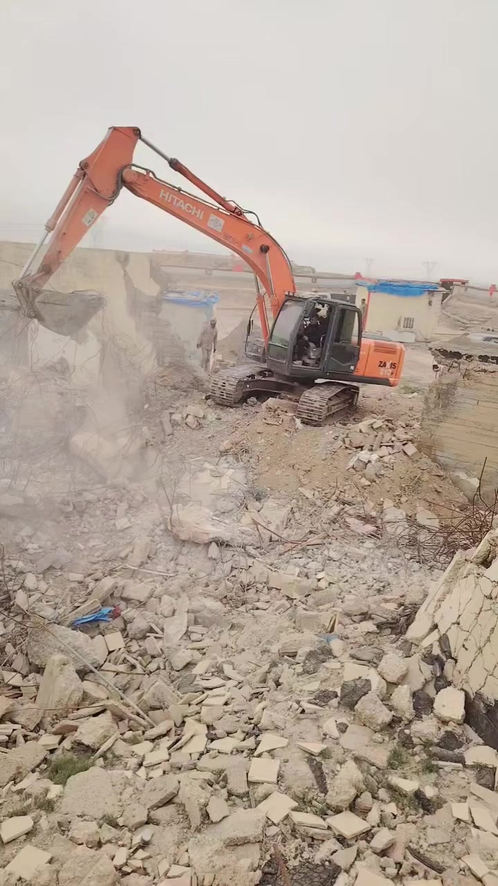 جاهزين تفليش الدور والمباني بمواده يعني بدون افلوس معه تعديل لارضيه ***********
