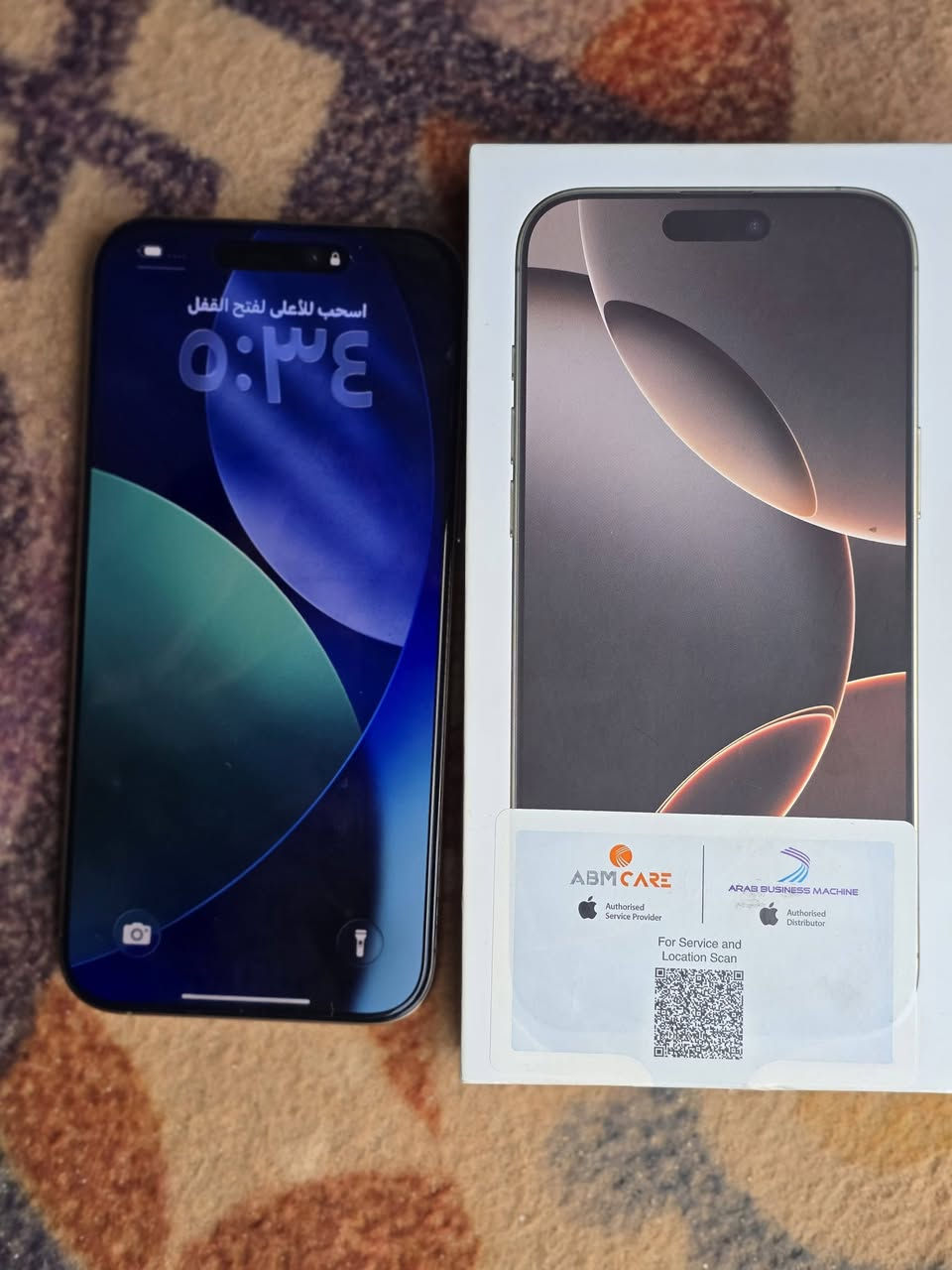 للبيع ١٦ برو ماكس اخو الجديد ضمانه انتهى يوم ٩ شهر ١٢ بطاريه ١٠٠ مشحون ٦٦ مره علما الجهاز فجأه صار بي ازيز بتسجيل الفيديو والصوت كما موضح بالتصوير.
 تصوير الفيديو بي صوت الازيز قليل فقط بالماسنجر قوي قيم بمايرضي الله واذا عجبني سعر انا ادخلك واللي يكسرون السعر خصيمكم الله مكاني ناصريه
