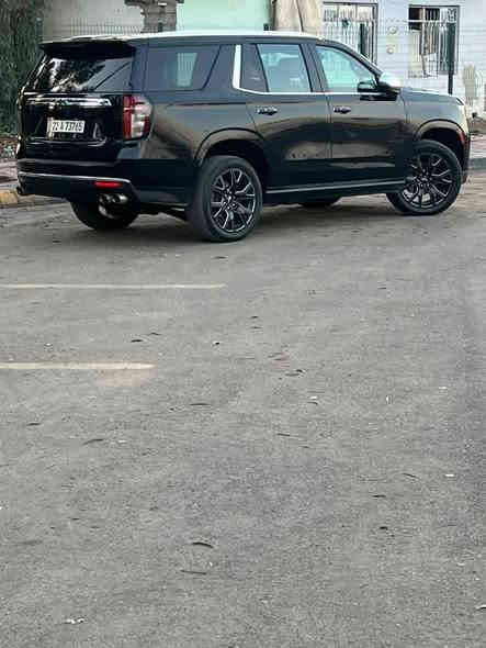 🚘 شفروليه تاهو Premier موديل 2024 — فول مواصفات / بحالة ممتازة

للبيع تاهو 2024 Premier فول مواصفات، بحالة فوق الممتازة، سيرفس مرتب، سيارة فخمة ومناسبة للعائلة والسفر.

⭐ المواصفات الرئيسية:

الموديل: 2024

المحرك: V8 — 8 سلندر قوي واقتصادي بالنسبة لحجمه

النوع: Premier أعلى فئة

الكشنات: منفصلة (Captain Seats) للصف الثاني

فتحة بانوراما

عداد : ظاهر بالصورة (تقريباً 42 ألف ميل)

لون أسود ملوكي من الداخل والخارج

دبل / دفع رباعي

تبريد وتسخين كراسي

شاشة عدادات رقمية بالكامل Digital Cluster

شاشة وسطية كبيرة مع Apple CarPlay / Android Auto

كاميرات محيطية 360°

سنسرات أمامية وخلفية

رادار / مثبت سرعة ذكي

فتحة تكييف لكل المراتب خلفي + تحكم مستقل

إضاءة LED أمامي وخلفي

دعاسات جانبية

باب صندوق خلفي كهربائي

إطارات سبورت + رنجات أصلية بريميير

عادم مزدوج (Dual Exhaust)

مقاعد جلد فاخرة مع تطريز أبيض

تشغيل بصمة + تشغيل عن بعد

نظام صوت Bose الفاخر

💎 مميزات إضافية:

راحة عالية جداً

ثبات ممتاز على الطريق

صيانة منتظمة

السيارة نظيفة مثل الجديدة (ظاهر بالصور)

📞 للتواصل والاستفسار:

الرجاء المراسلة على الخاص أو الاتصال المباشر.
***********
