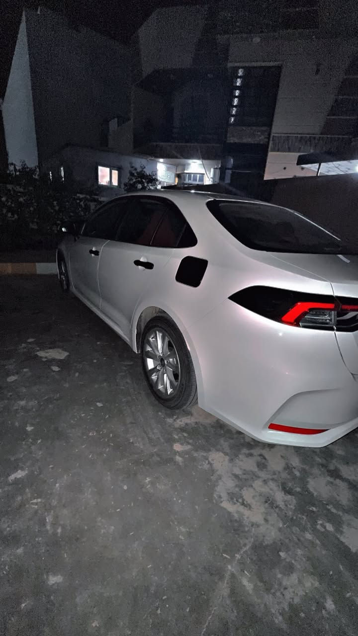 السلام عليكم كورولا هايبرد ٢٠٢٤ للبيع
رقم بغداد بأسمي
السيارة ماشية ٢٣٠٠٠كيلو فقط
كفالة الداخليات
بيهه خدوش بسيطة موضحة بالصور
و الجاملغ الخلفي معدل بارد فقط بدون صبغ و موضح بالصور 
السعر ١٤٧ و بيهه مجال بسيط
للاستفسار ***********
المكان بغداد الغزالية
