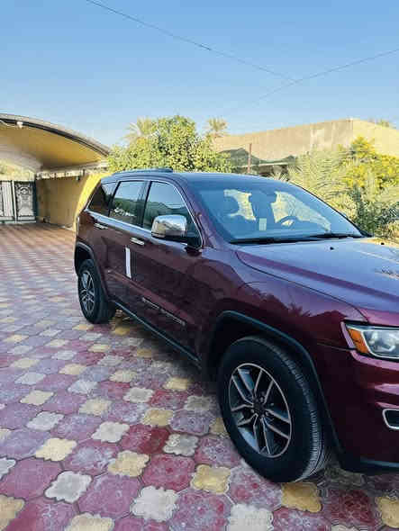 السلام عليكم ورحمة الله وبركاته 
جيب 2022  
فول لمتدد
ماشيه ٧٢ حقيقي 
برغي نقص ماكو جديده رقم وهزه جديد
ضررها جاملغ وبنيد 
بلوجكتر زنون
لد خلفي
جنطه كهرباء
فتحه طكتين
كشنات جلد  تدفئه وتبريد وكهرباء دبل  وخزن ميموري
دبل اكسل 4×4
محرك ٣٦٠٠ مكفول
تبريد ثلج منفصل قطعتين
كشناترخلفيه فول تدفئه وتبريد
تخم تاير جديد
رقم اربيل فحص وهزه جديد انكليزي 
نيكل بلادي
لمتدد فول
شاشه جبيره
كامره فول HDA
حساس خلفي امامي
رادار خلفي وجانبي
بصمه تشغيل عن بعد
بصمه ابواب
سياره بسمي تحويل نفس اليوم
السعر 285 وبيها مجال 
رقم ‭٠٧٧٣ ٥٢٩ ٩٤١٦‬
