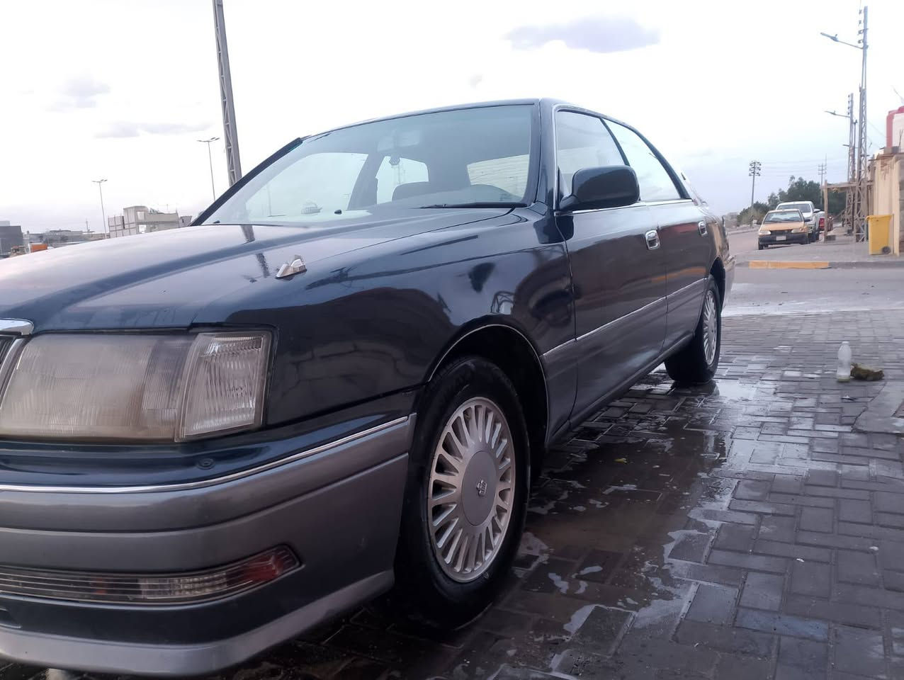 السلام عليكم سياره راس الثور مكفولة كصة ونقل جثه سنويه ل29 رقم بصرة مكينة كير تبريد حدادة تخم تاير مكفولات مكان بصرة دور الشرطه السعر 90 وبيها مجال قليل لتواصل على رقم *********** متواجد واتساب
