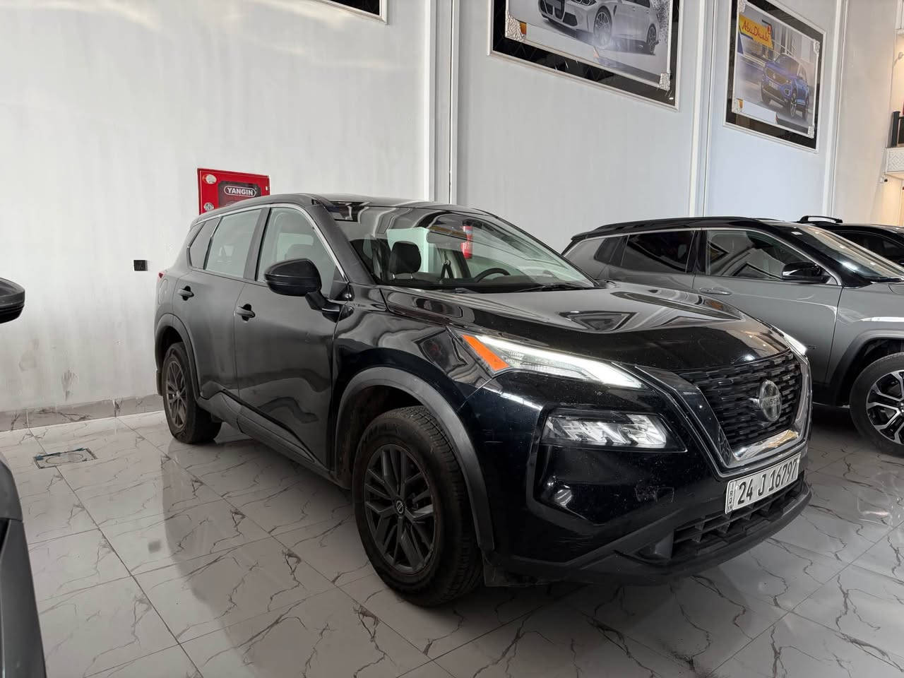Nissan rouge 2021
V4
4سلندر
سياره مرقم جاهز
تحويل وكاله شرط
سياره شرط بدون مصرف
سياره فقط جملغ و باب سكن صبغ
سياره بصمه بريك بصمه 
موصفات S
سعر :162
رقم تلفون:*********** أربيل, العراق
