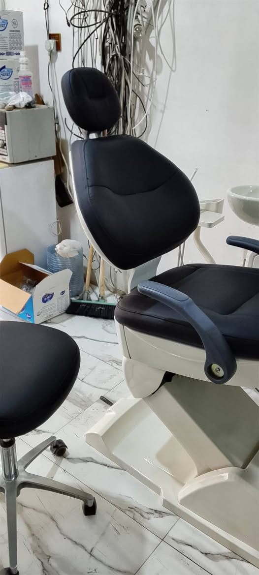 #للبيـــــــــع_كرســــــــــي أسنان مستعمل نوع Hurol  بسعر  مناسب /نشكر ثقتكم بمكتب  / الهادي دنت مستعدون 
°نقل عيادات الأسنان داخل وخارج بغداد

°تأهيل/صيانة /فتح /نصب كافة كراسي
الأسنان

بيع وشراء جيرات مستخدمه وجديده 

دوشمة كافة كراسي الأسنان
تخطيط وتأسيس عيادات الأسنان  

*********** / ابو هادي / عنوان بغداد  باب الثالث جزيرة بغداد السياحيه
