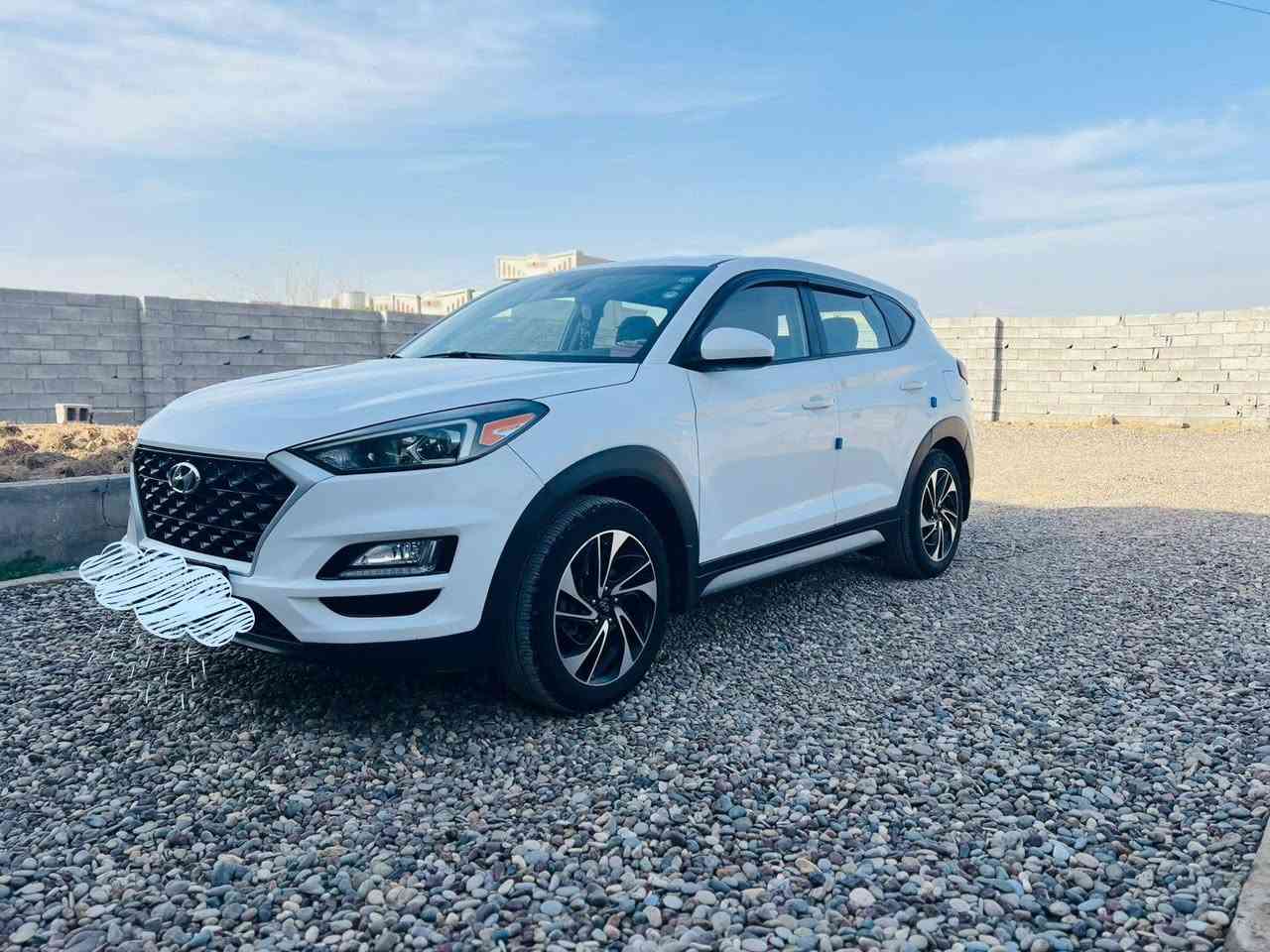 توكسون موديل 2019وارد امريكي ضرر الجاملغ الايمن معدل عالبارد دواخل كله نضيف السياره رقم ارييل بسمي مكان السياره حي فلسطين/اتصل لمعرفة السعر ***********
