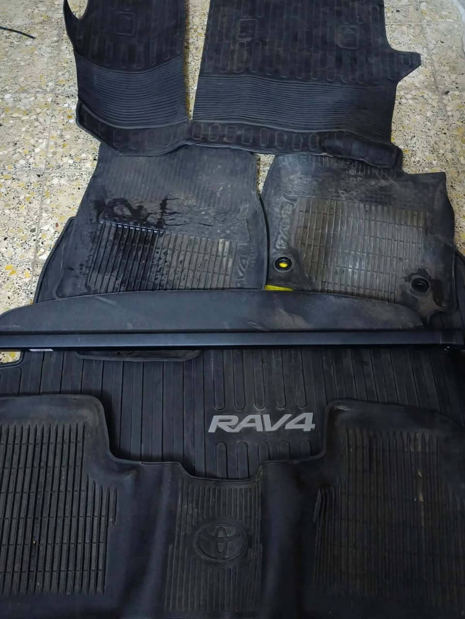 السلام عليكم كاعيات راف فور كامله وجديده مكان ديالى بعقوبة تحرير رقم ***********
