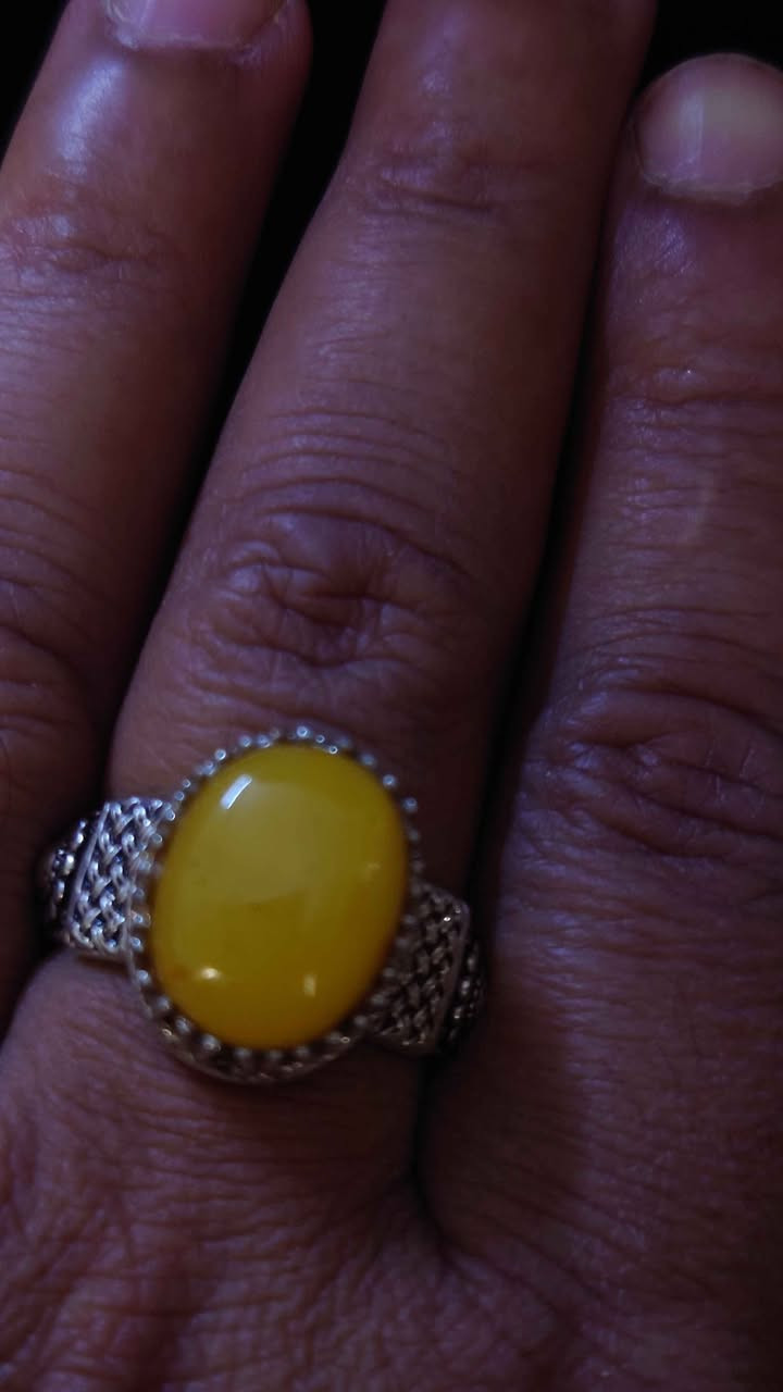 كهرب طبيعي السعر 40الف العنوان بغداد زعفرانية فضه 925الهاتف *********** بغداد, العراق
