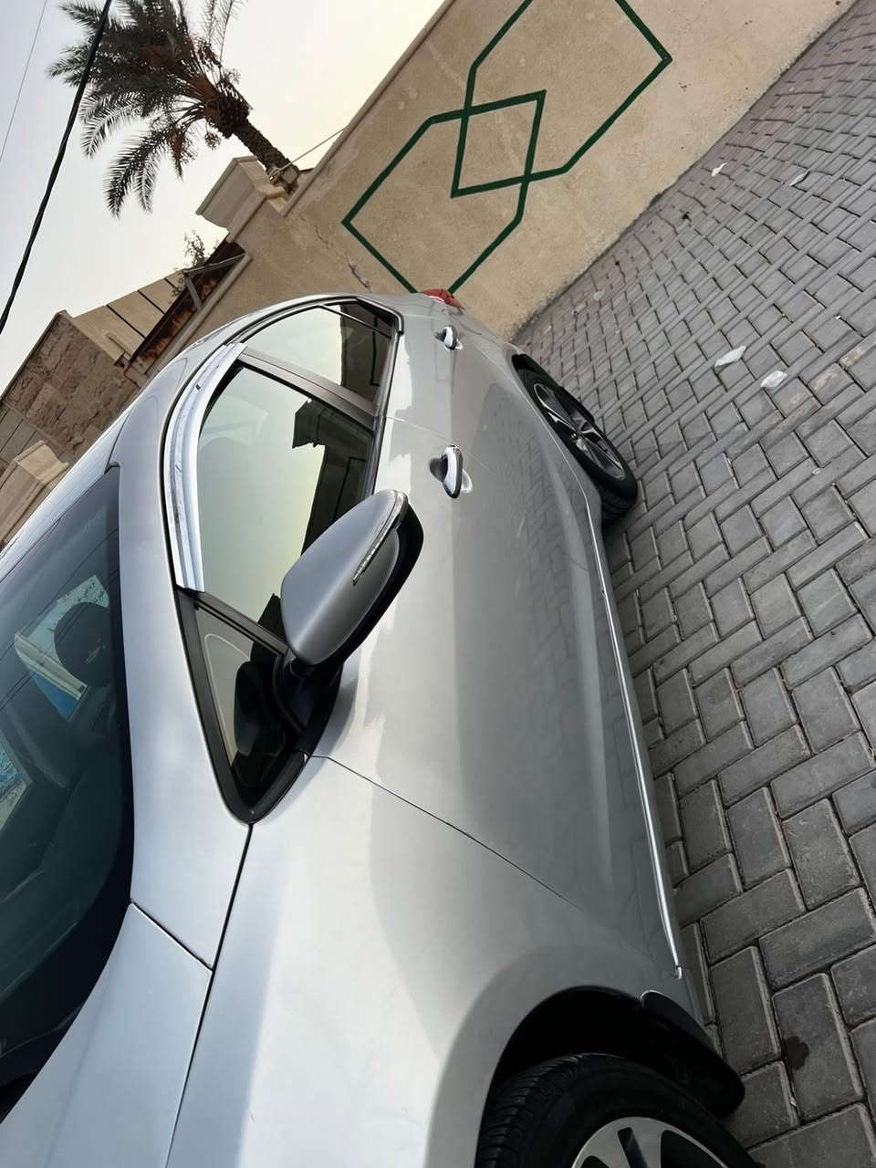 فورتي وارد امريكي 2015 رقم سليمانيه سنويه ساقطه محرك 2000 كيرiT المرغوب 6 نمر  ضربتها الوارد الجاملغ الامامي عكس السايق وضربه بسيطه بالبنيد فقط بدون دواخل مصبوغه حزام اثر شخوط  صدر امامي جديد كامل حتى المشط جديد صدر خلفي 70/100 تحويل ثاني يوم السعر 89 وبي مجال بسيط للشراي الاتصال *********** 
المكان ابو غريب
