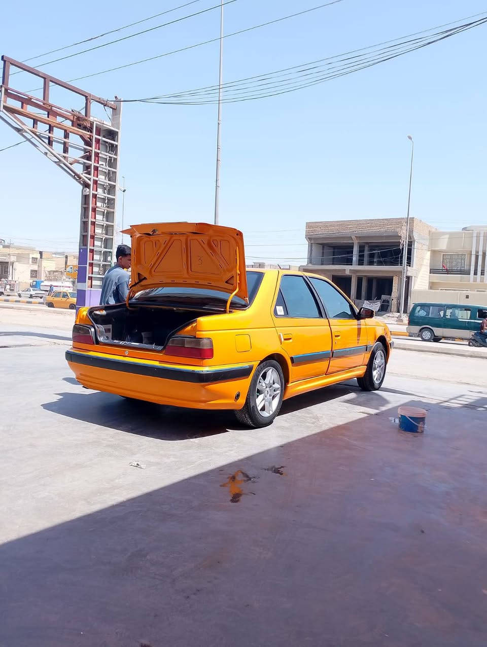 سلام عليكم سيارة بيجو بارص موديل 24 للبيع بيها فقط الباب الخلفي الأيمن مبدل كفاله من مكينه وكير وحداديه السياره حره غاز بانزين مكان الديوانيه الستفسار على الرقم
***********
